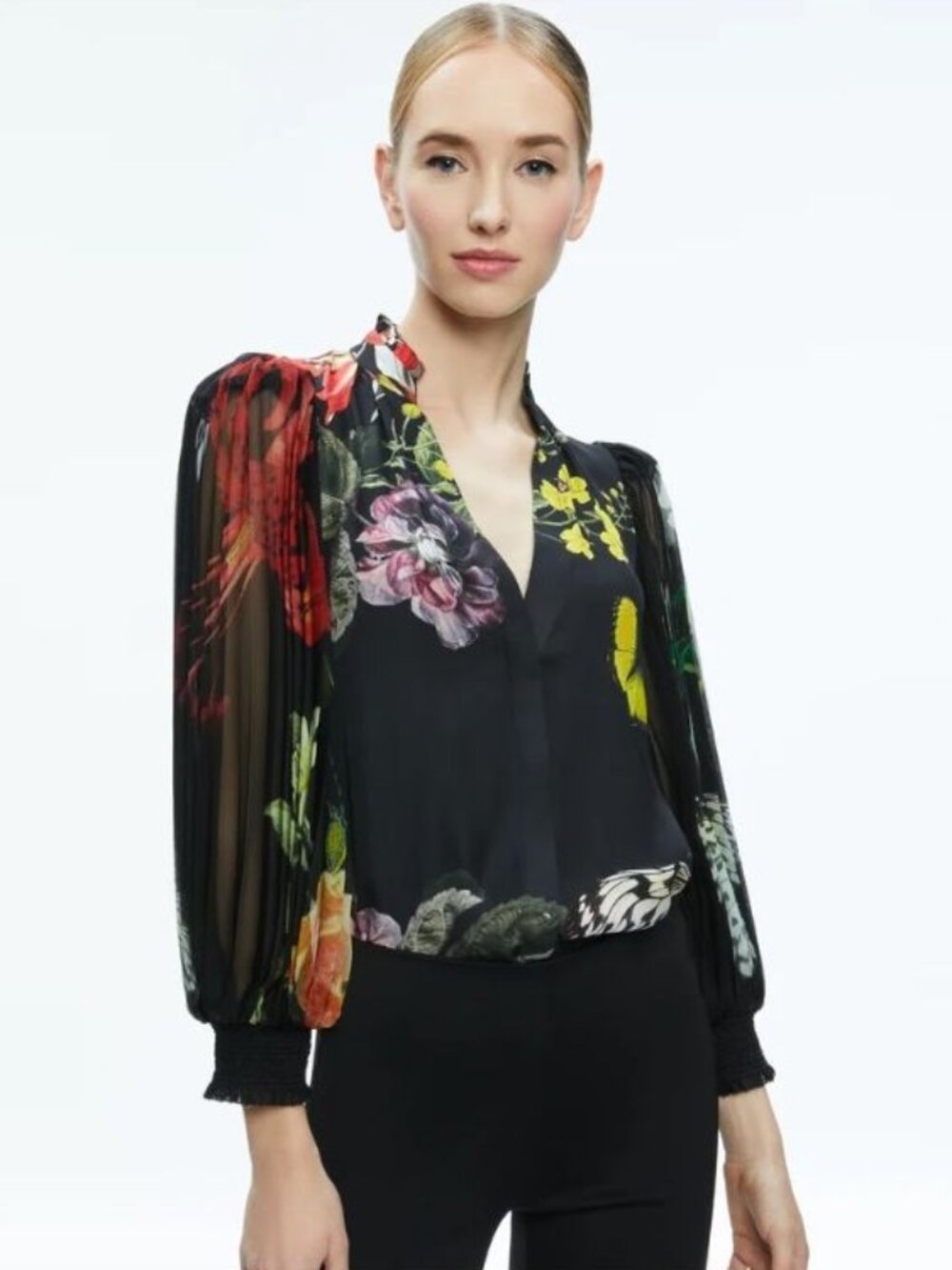 Alice + Olivia Ilan Essential Floral Blouse Medium